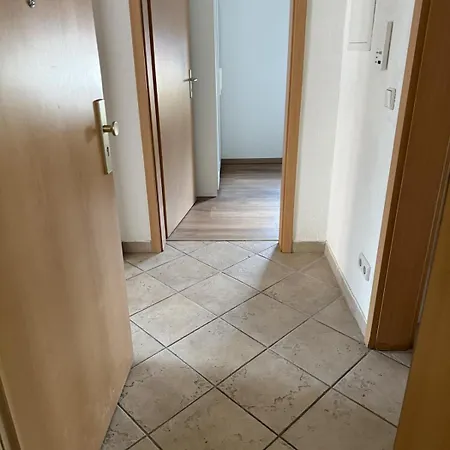 Cozy 3-person In Dresden, Well Connected Dresden